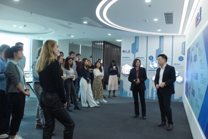 Delegation_from_ESCP_Europe_Business_School_EMBA_Program_Visited_Shanghai_DODGEN_02.png Delegation_from_ESCP_Europe_Business_School_EMBA_Program_Visited_Shanghai_DODGEN_02.png