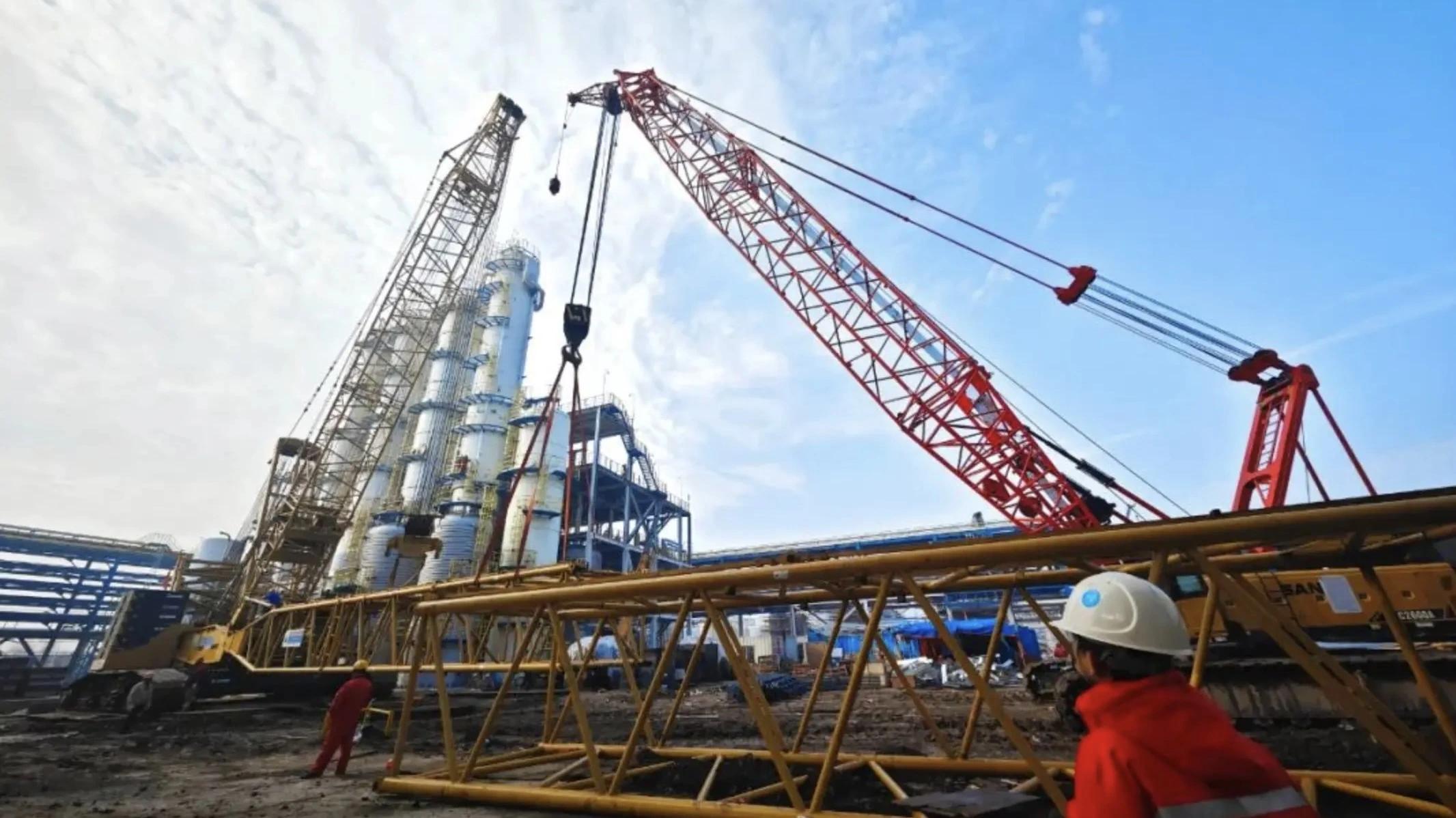 بدأت وحدة تنقية كربونات الإيثيلين التي يوفرها دودجن للطاقة الجديدة في شينغهوا بنجاح في وقت واحد